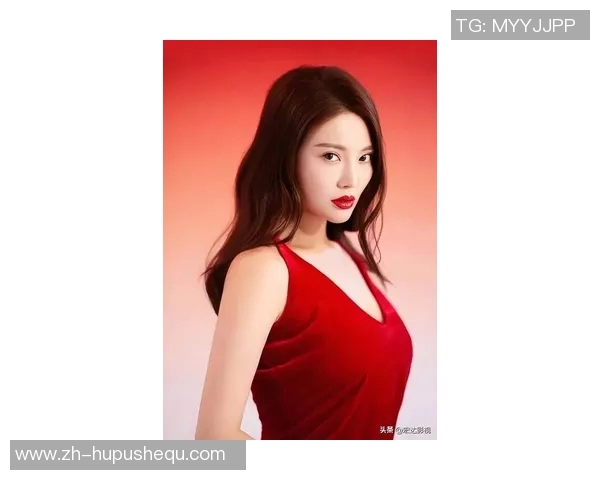 徐冬冬足球宝贝魅力四射展现青春活力引领时尚潮流新风尚 徐冬冬足球宝贝魅力四射展现青春活力引领时尚潮流新风尚